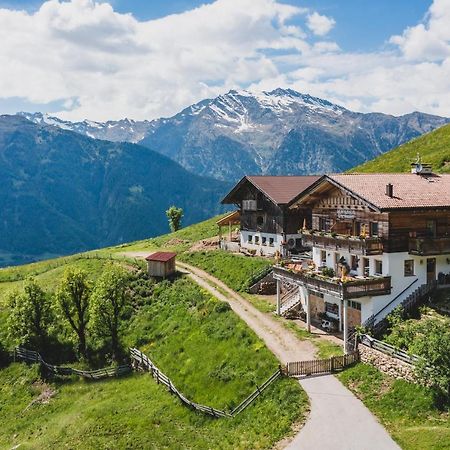 Ferienwohnungen Wiesbauer Schenna Luaran gambar