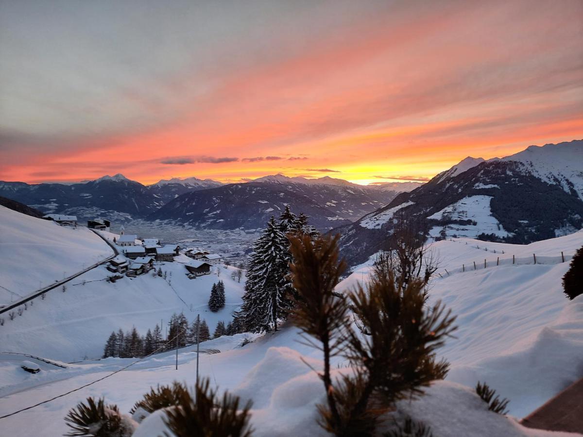 Ferienwohnungen Wiesbauer Schenna Luaran gambar